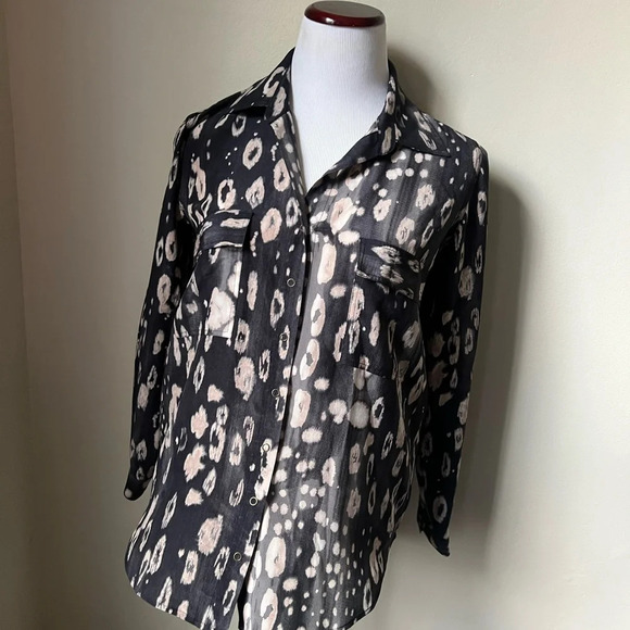 L’Agence Leopard Print Silk Top, size 2 - Picture 2 of 7